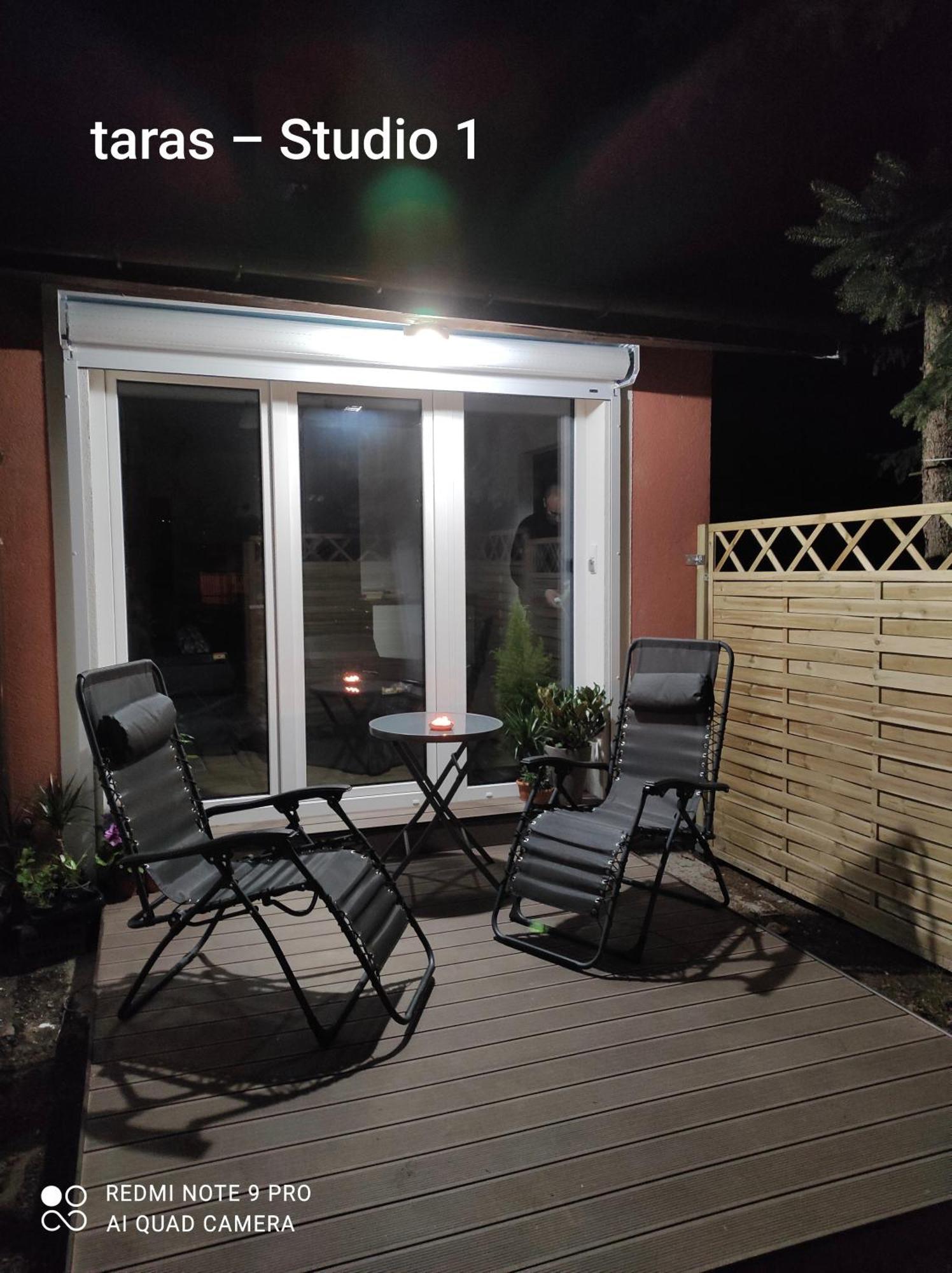 Urocze Studia: Sauna, Kominek i Ekonomiczne Opcje Blisko Warszawy Lomianki Exterior photo