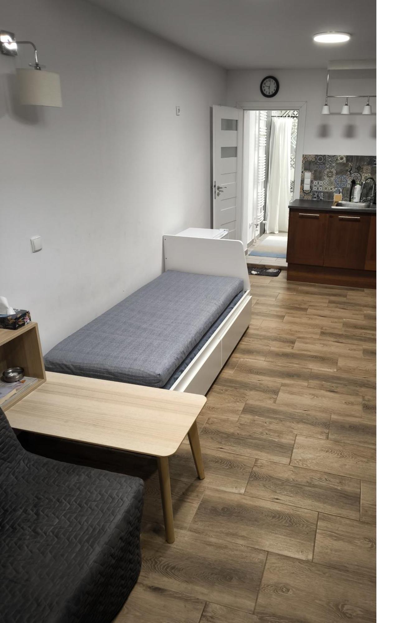 Urocze Studia: Sauna, Kominek i Ekonomiczne Opcje Blisko Warszawy Lomianki Exterior photo